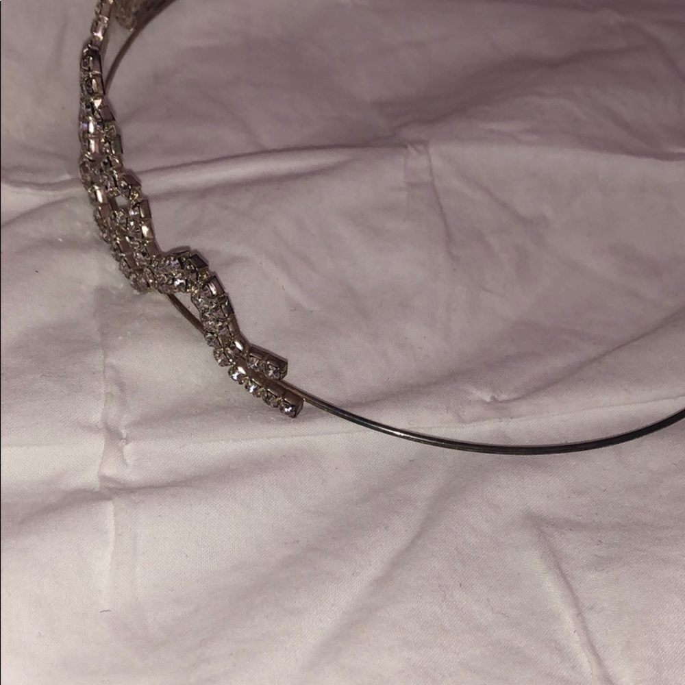 Tiara - Picture 5 of 6